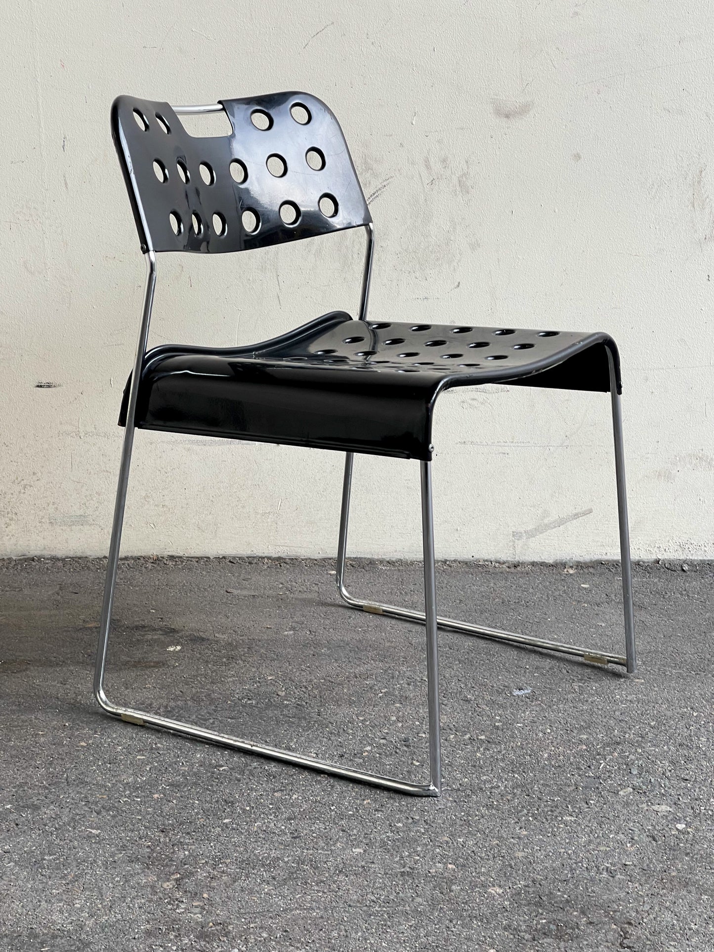 Omstak chair by Rodney Kinsman for Bieffeplast