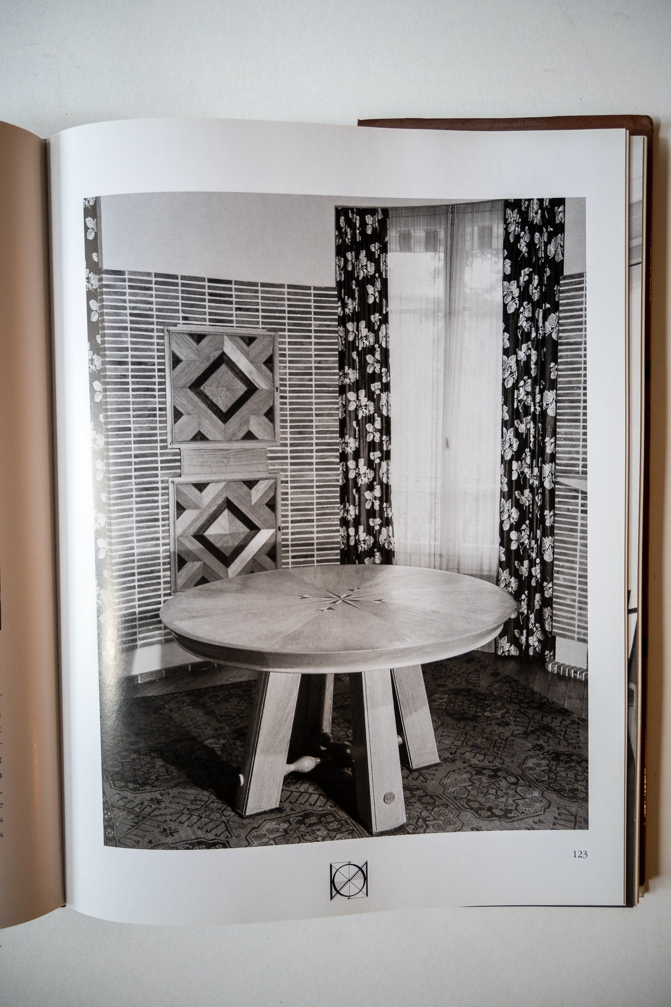 Maxime Old: Architecte-Decorateur, Badetz, 2000