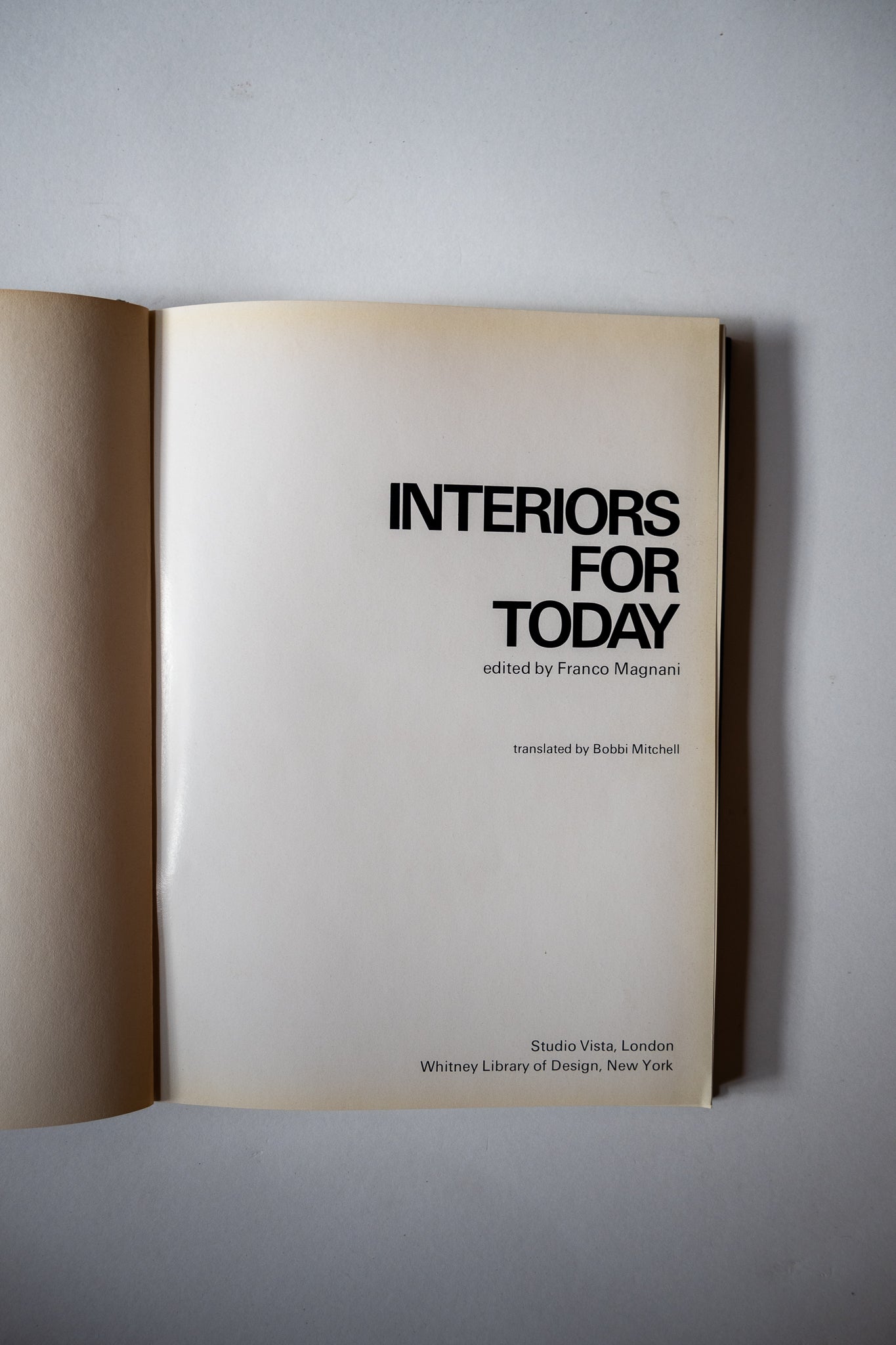 Interiors for Today, Magnani, 1975