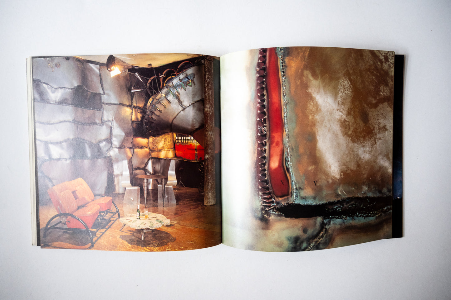 Ron Arad: Restless Furniture, Sudjie, 1989