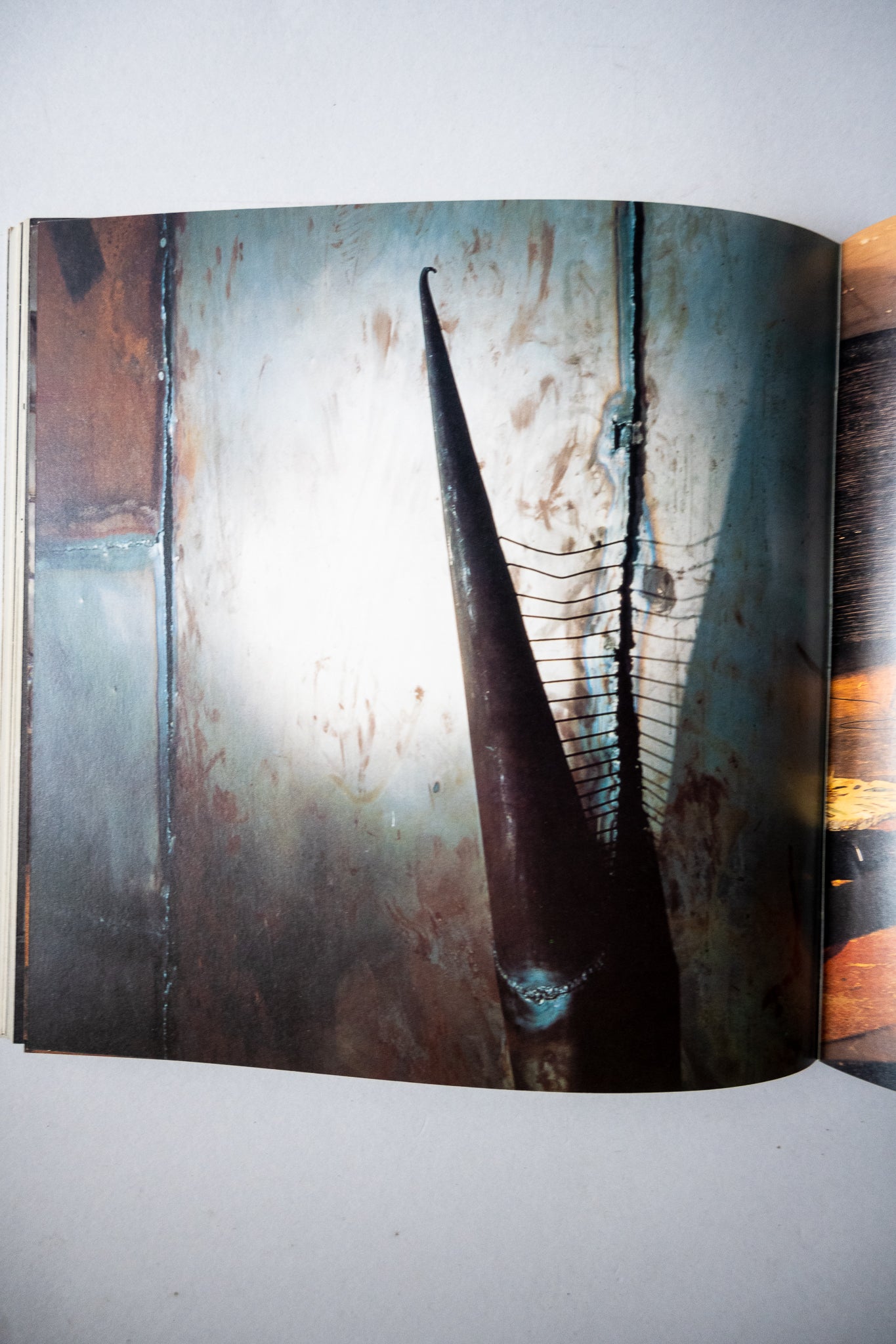 Ron Arad: Restless Furniture, Sudjie, 1989