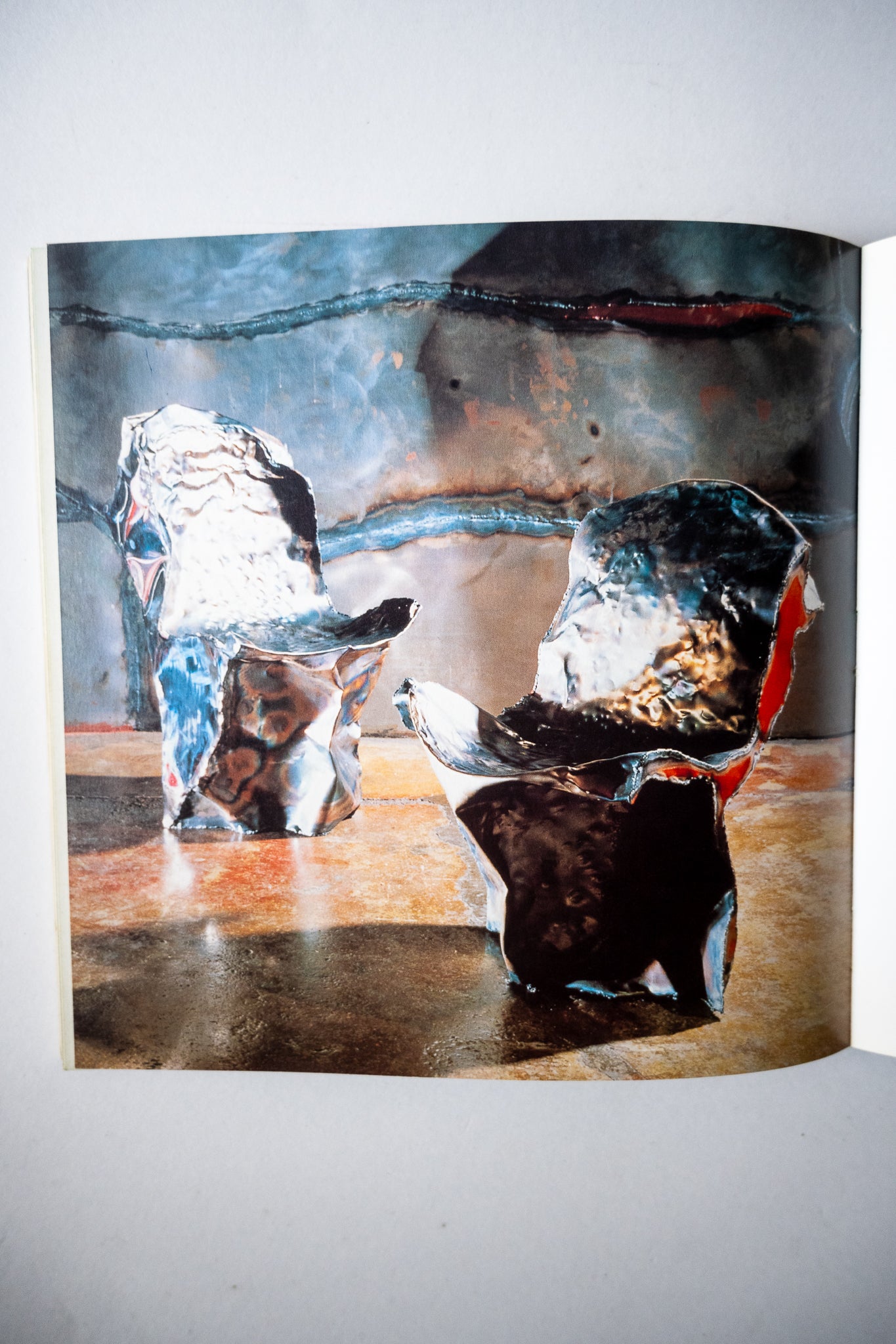 Ron Arad: Restless Furniture, Sudjie, 1989