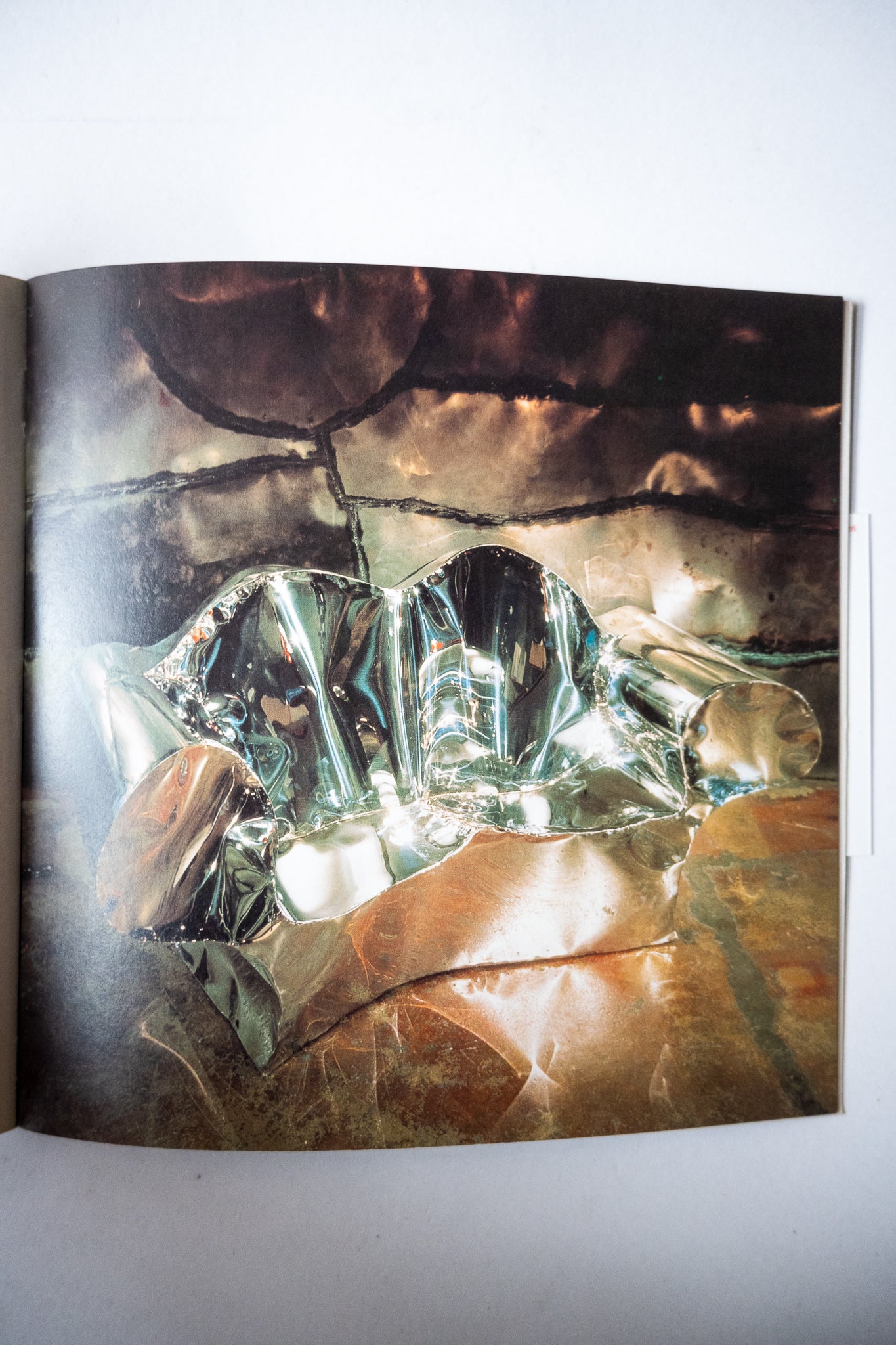 Ron Arad: Restless Furniture, Sudjie, 1989