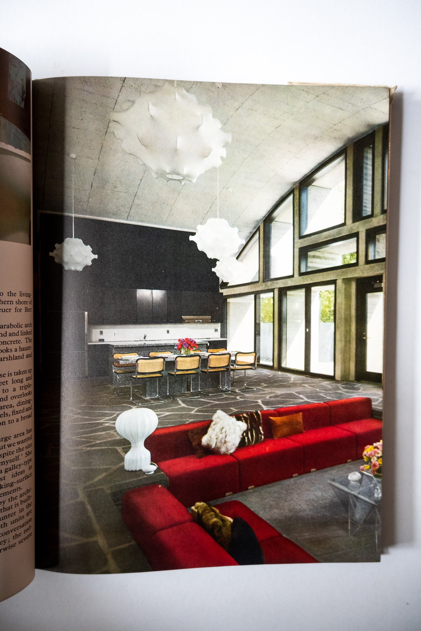 Modern Furniture and Decoration , Harling, 1971